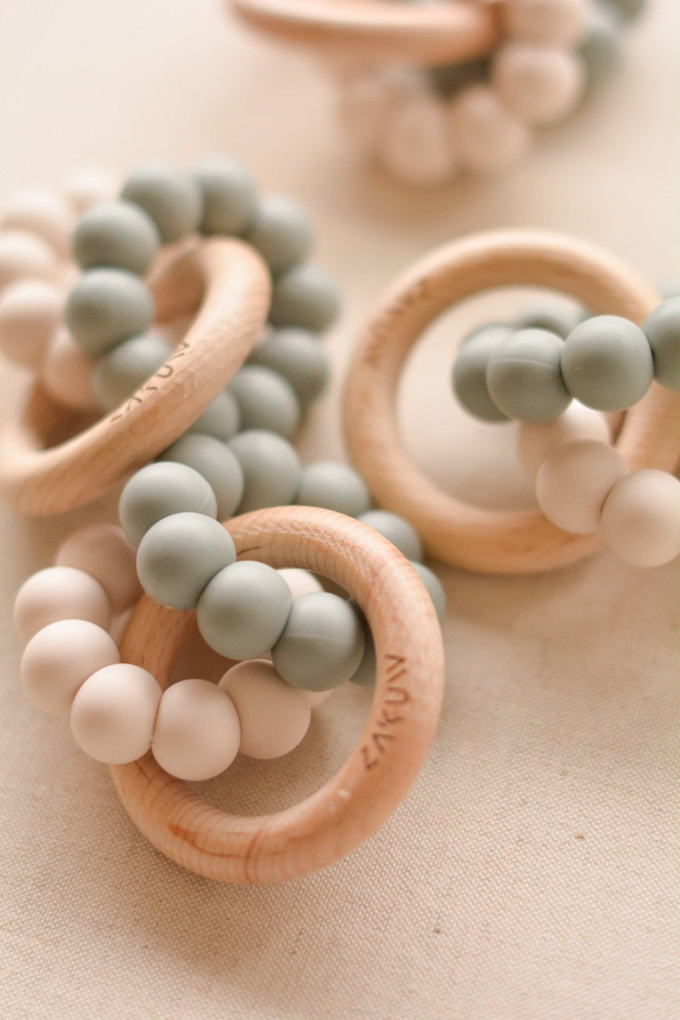 ANNEAU DE DENTITION EN BOIS ET SILICONE OCÉAN - Zakuw - Lili Margaret