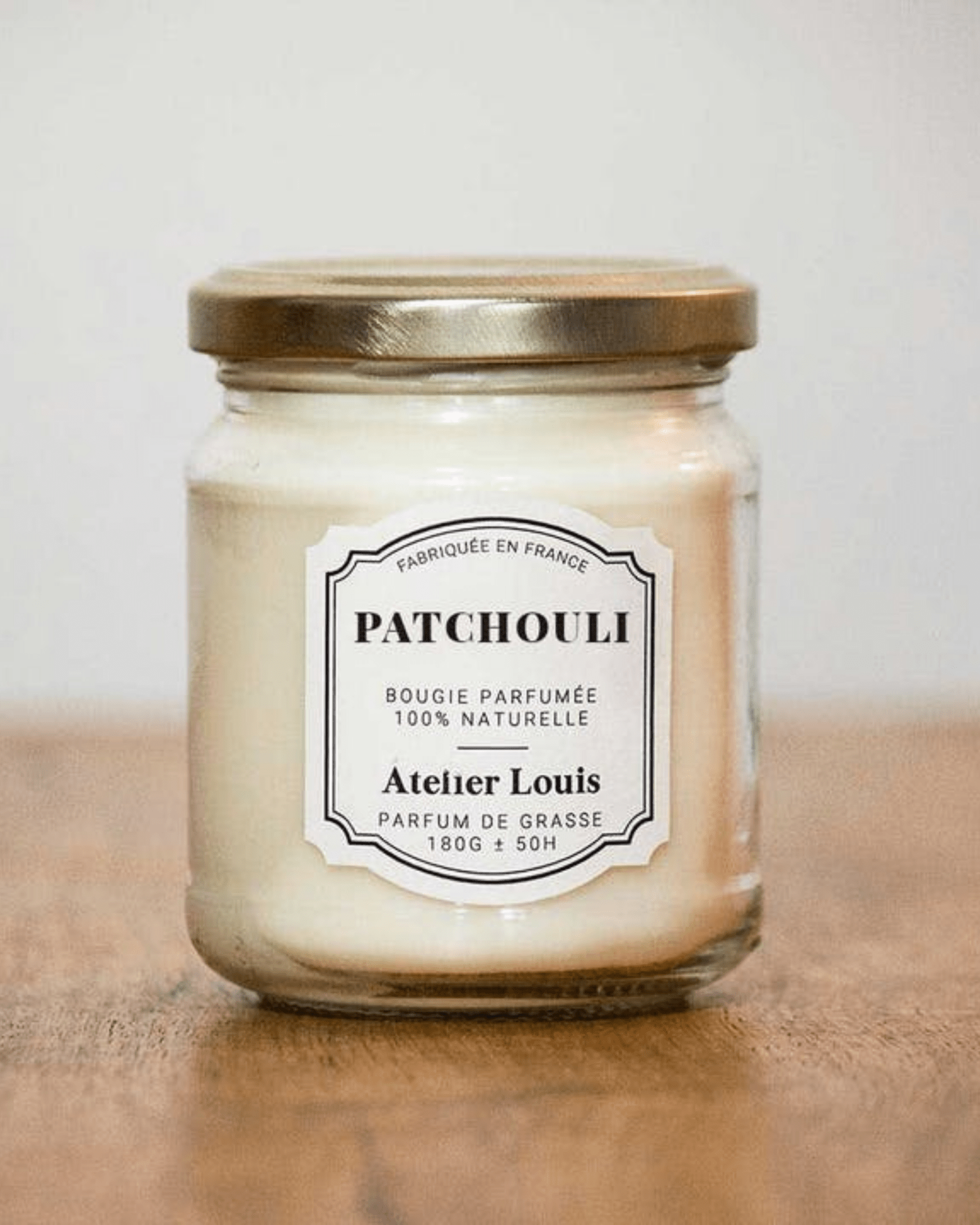 BOUGIE NATURELLE PARFUMÉE PATCHOULI - Atelier Louis - Lili Margaret