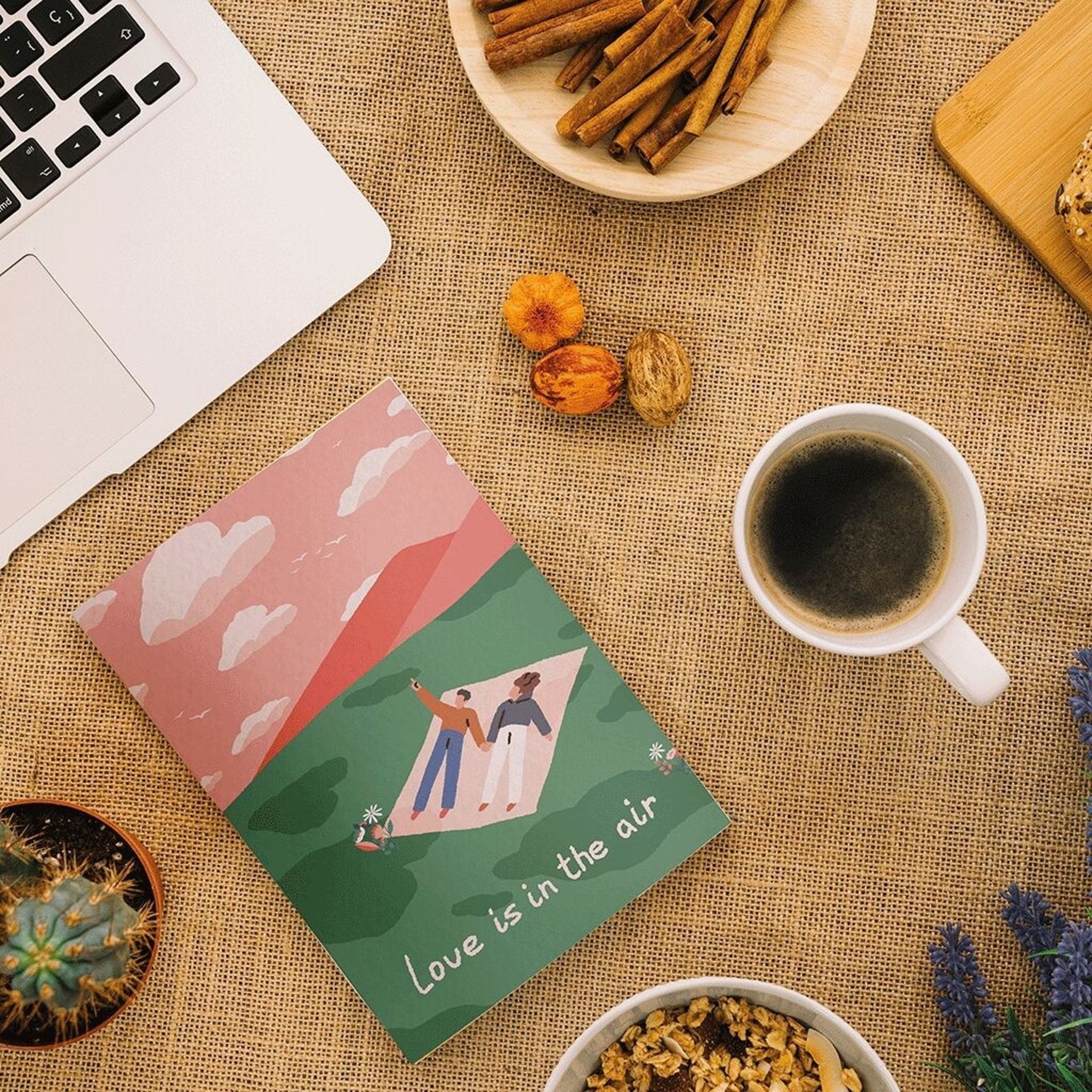 CARNET DE NOTES A6 LOVE IS IN THE AIR – ÉDITION ROMANTIQUE maison joliette - Lili Margaret