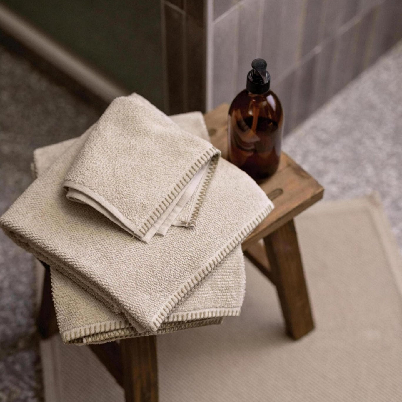 DRAP DE BAIN BORA GALET - Maison Vivaraise - Lili Margaret