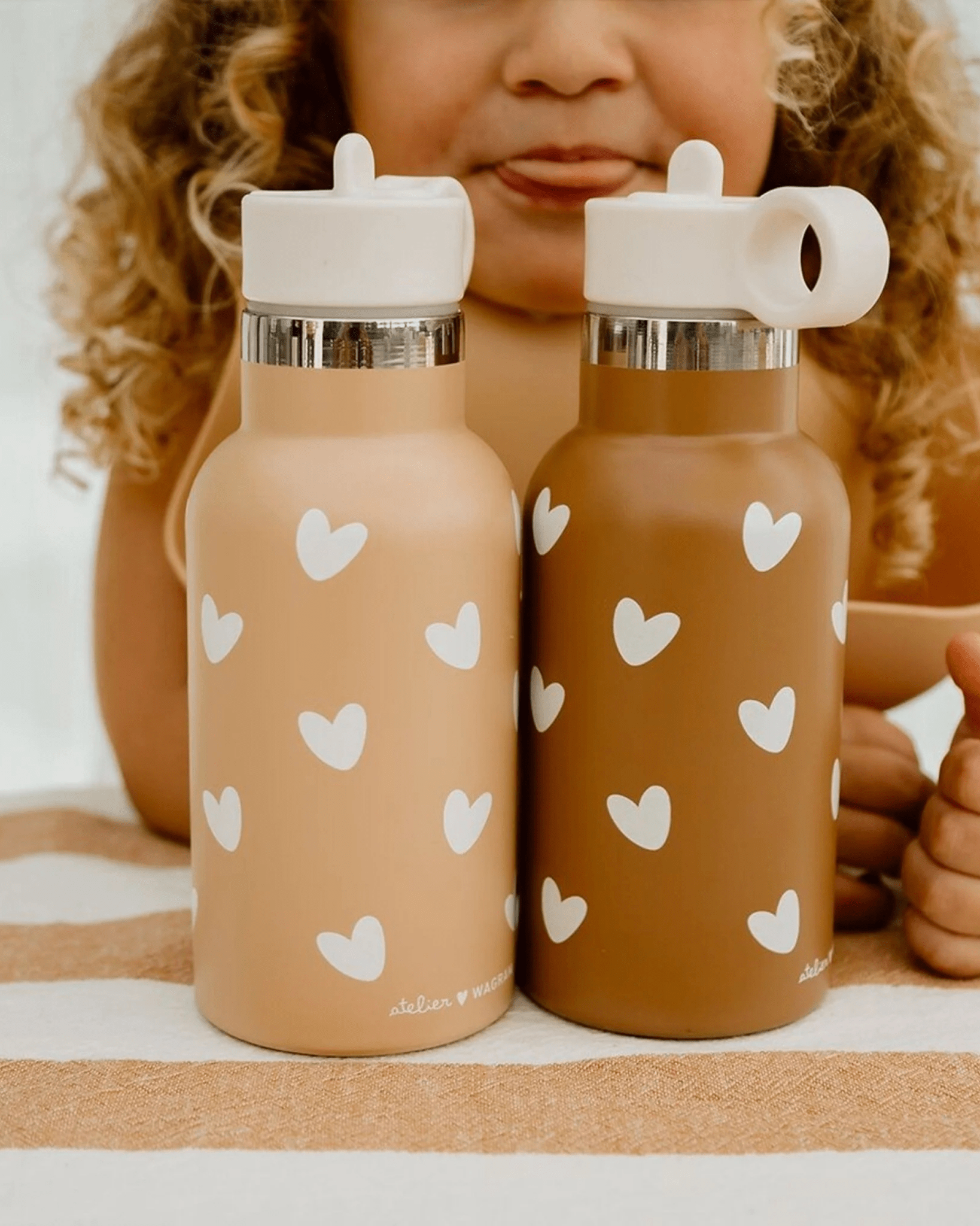 GOURDE ISOTHERME ENFANT EN ACIER INOXYDABLE – COULEUR NOUGAT | Atelier Wagram - Lili Margaret
