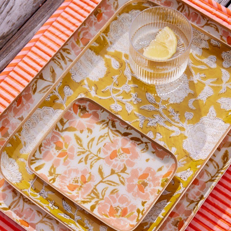 Grand plateau en métal émaillé petunia pink - Bonheur du Jour - Lili Margaret