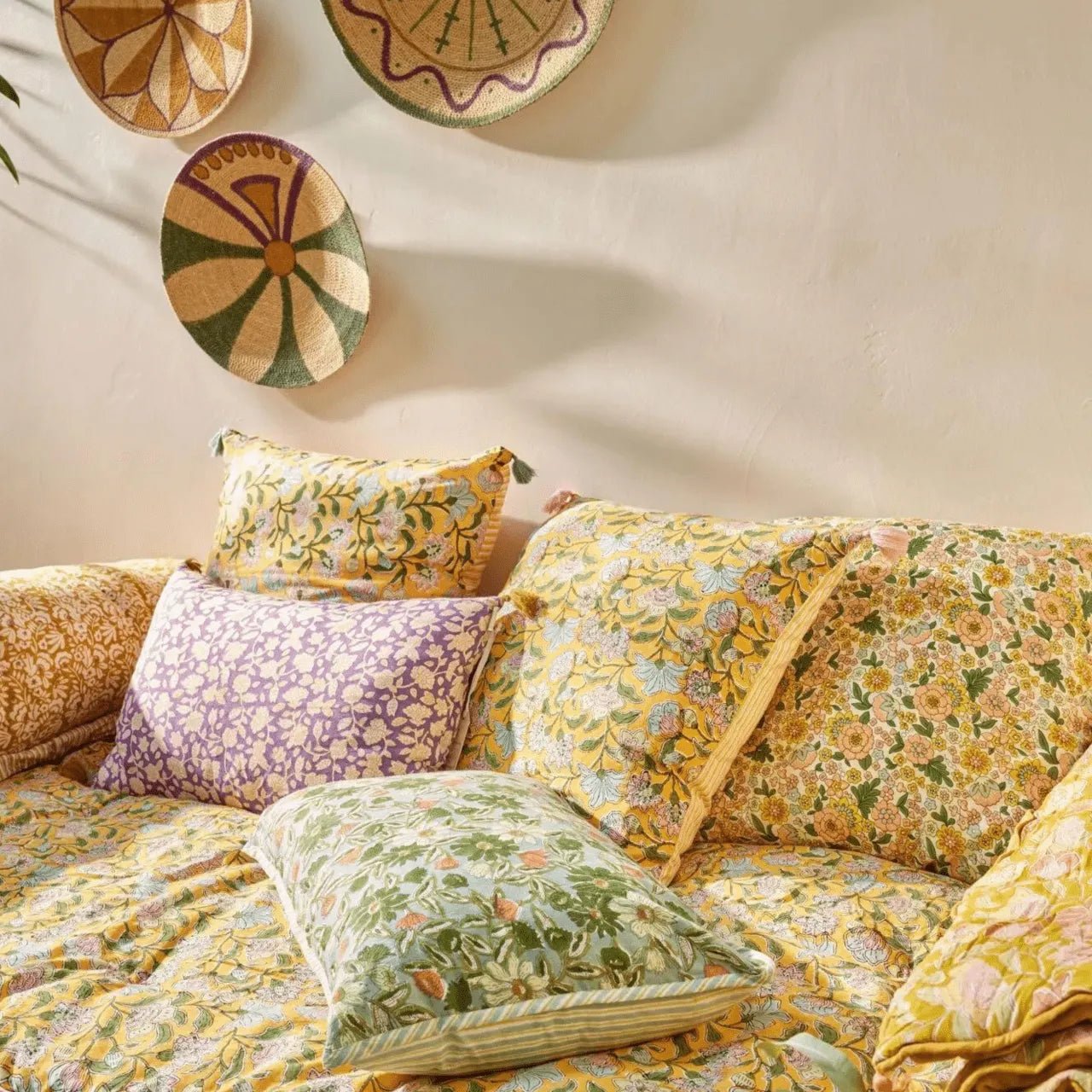 HOUSSE DE COUSSIN FLEURI BOHÈME SAKURA CURRY - Bonheur du Jour - Lili Margaret