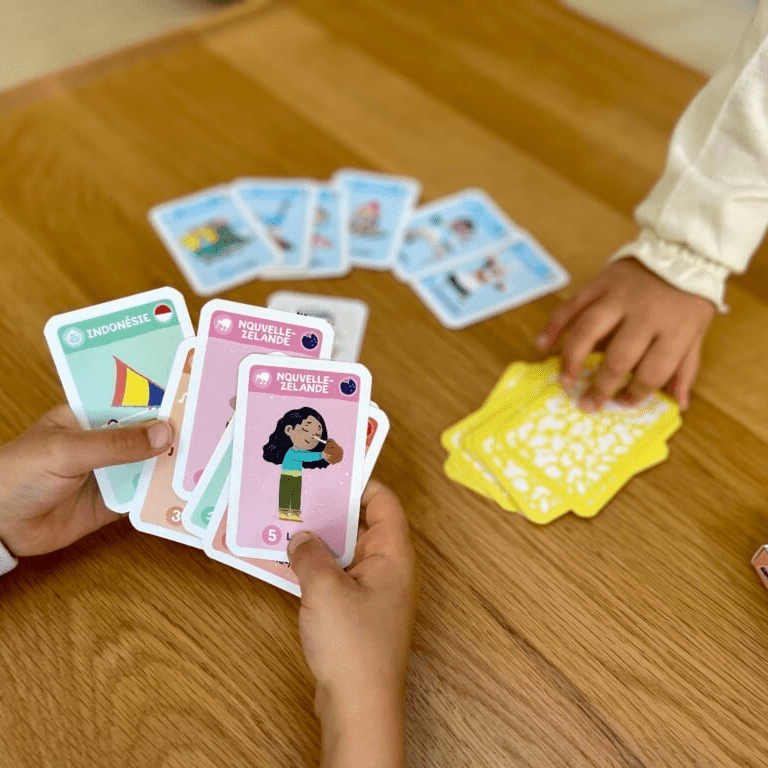 JEU DE 7 FAMILLES TOUR DU MONDE - Les Mini Mondes - Lili Margaret