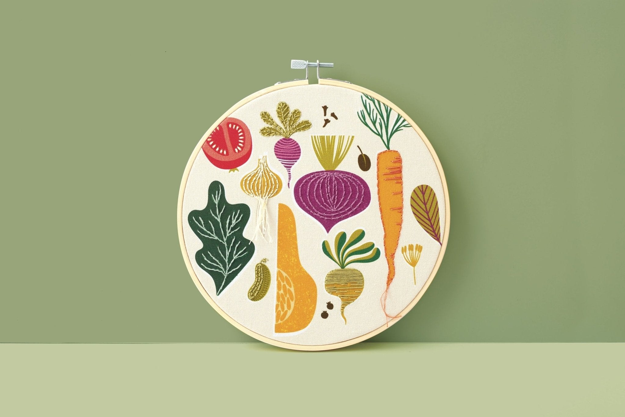 KIT BRODERIE DÉBUTANT – MOTIF POTAGER Ø20CM - Lili Margaret