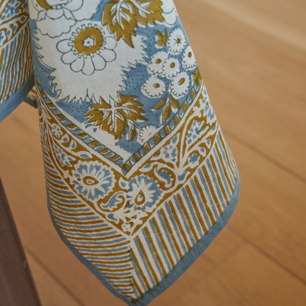 Nappe vishnu blue imprimée fleurs indiennes - Bonheur du Jour - Lili Margaret