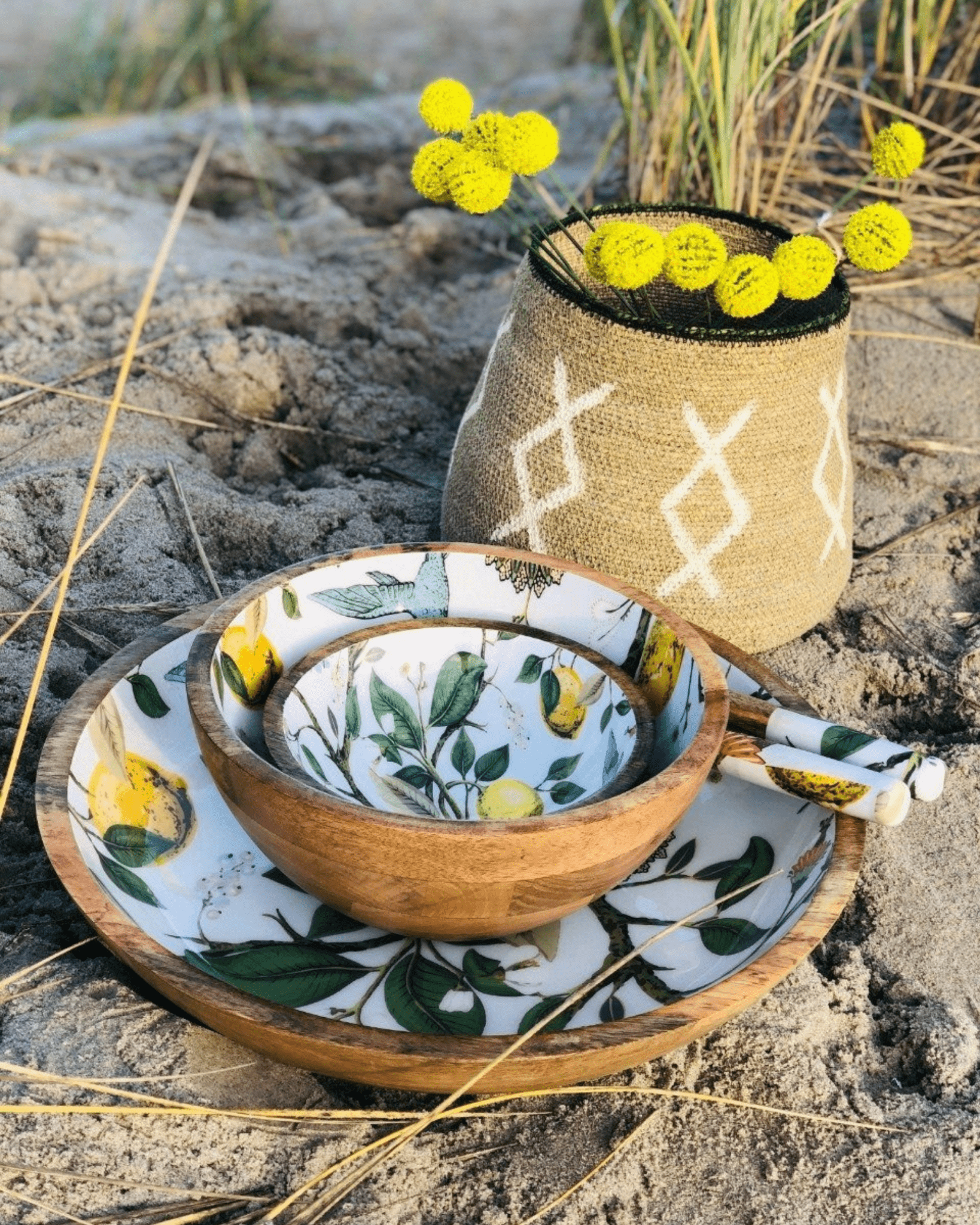 Saladier bois de manguier lemon bird - by room - Lili Margaret