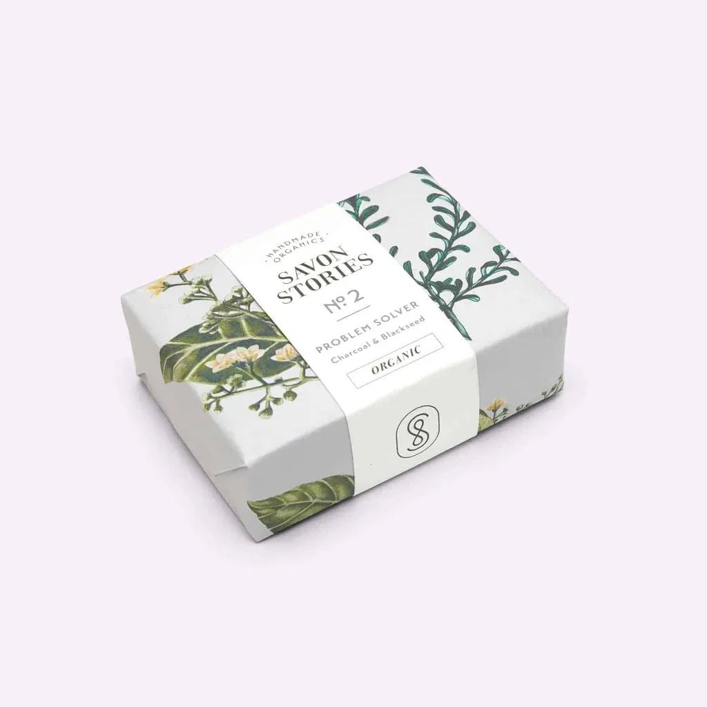 SAVON BIO & NATUREL DÉTOX AU CHARBON "LE RÉGULATEUR" - Savon Stories - Lili Margaret