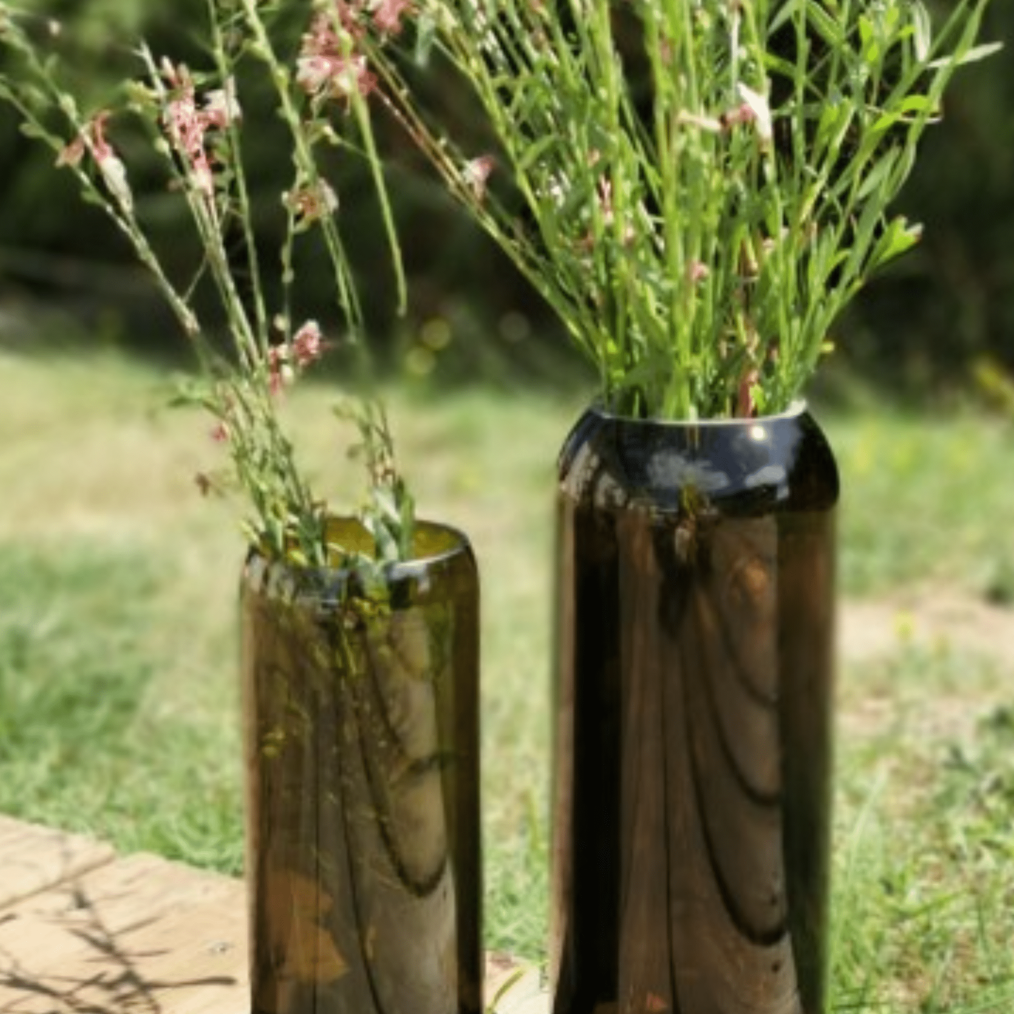 VASE DESIGN EN VERRE RECYCLÉ MAGNUM BRUN - PLATES & Culotées - Lili Margaret