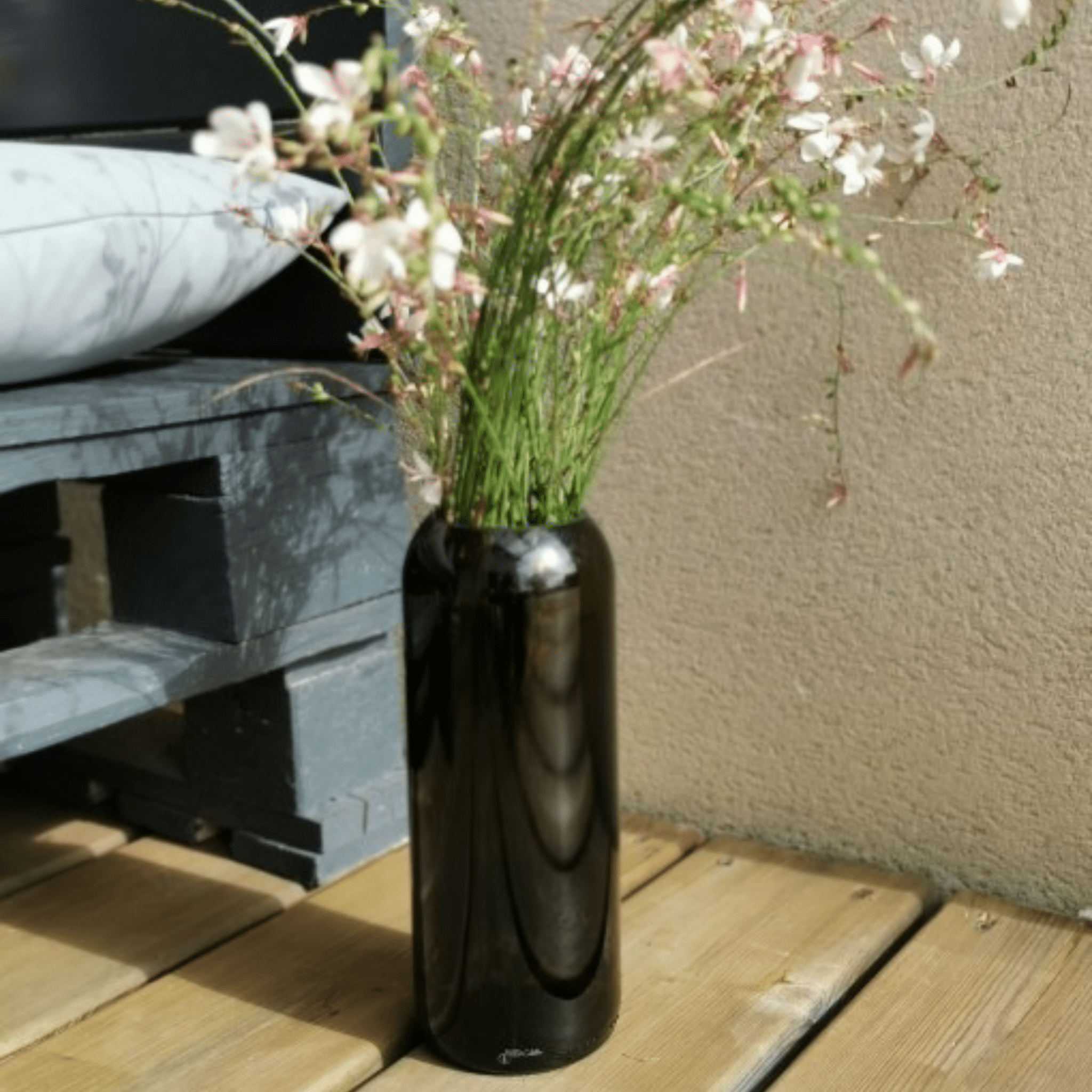 VASE DESIGN EN VERRE RECYCLÉ MAGNUM BRUN - PLATES & Culotées - Lili Margaret