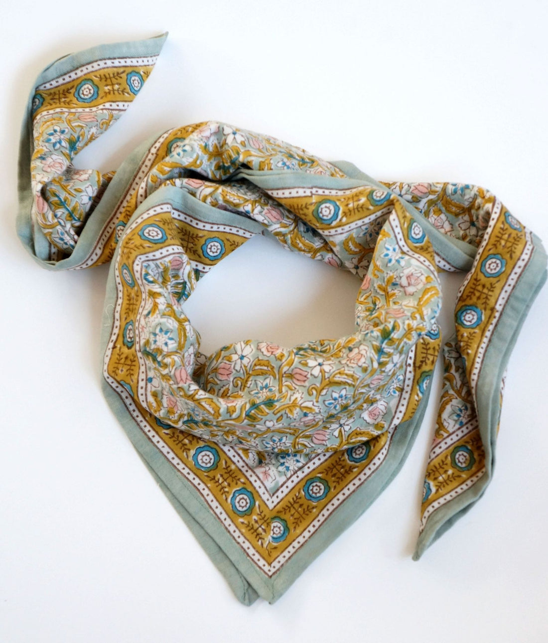 Foulard imprimé “fleurs indiennes” Absynthe Vert de Gris NaN