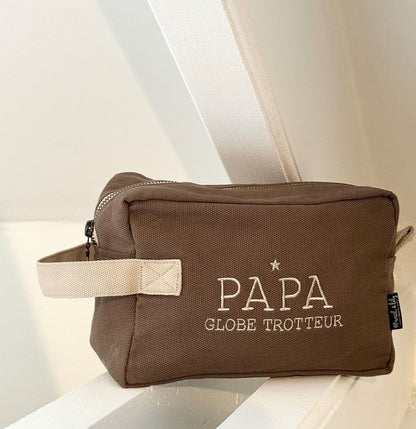 Grande Trousse De Toilette Brodée &quot;Papa Globe&quot; coloris Marron Glacé NaN