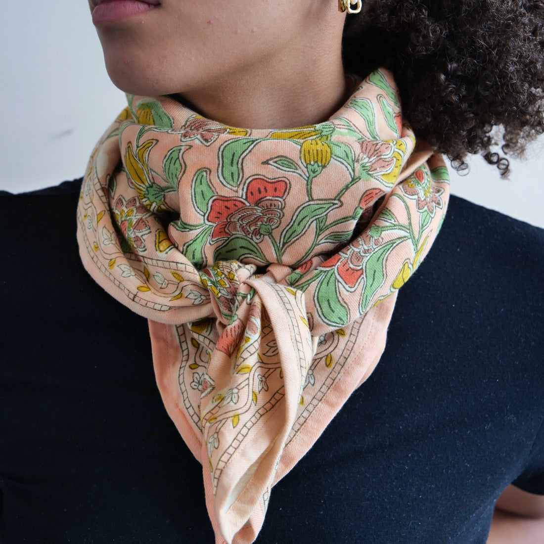 Foulard imprimé “fleurs indiennes” Bohemian Pink NaN