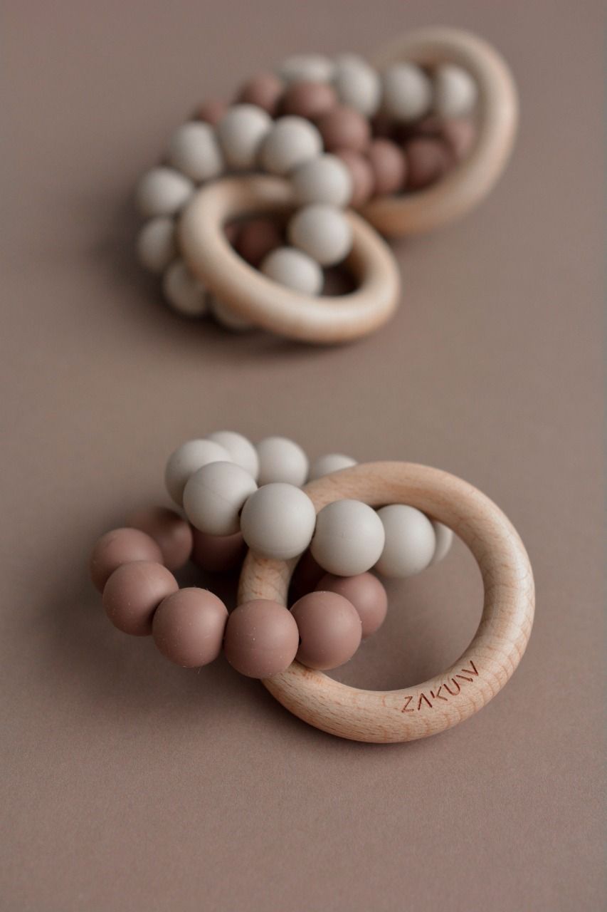 Anneau de dentition bois & silicone - brownies | zakuw