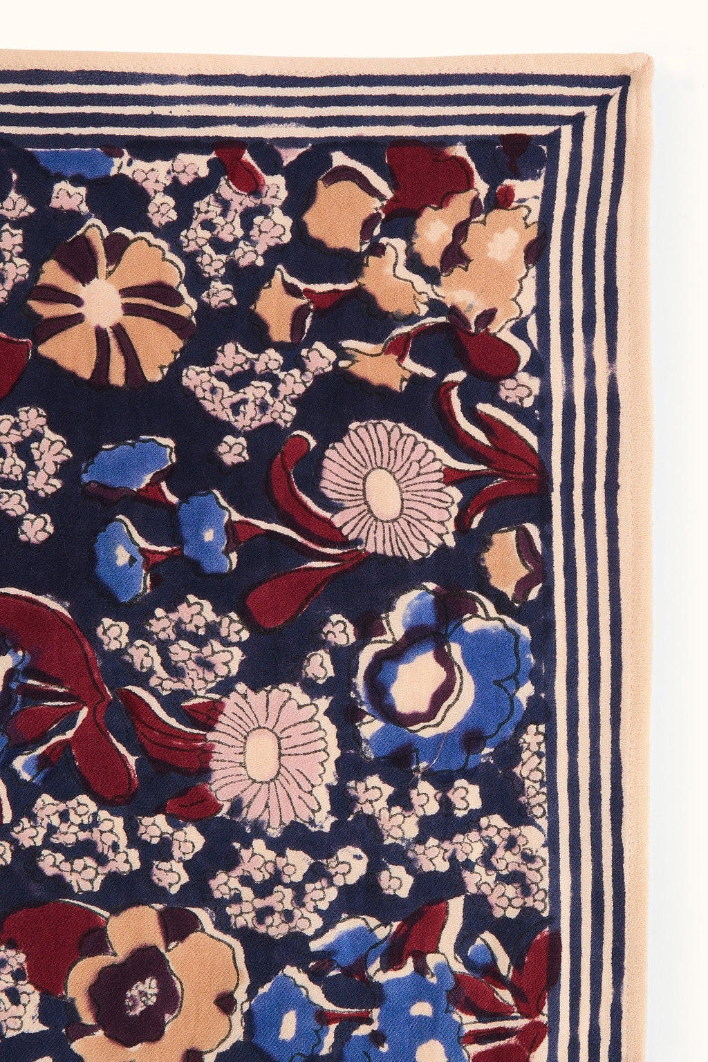 Petit foulard fleuri en coton Manika – September Indigo – Apaches Collections – vue 5
