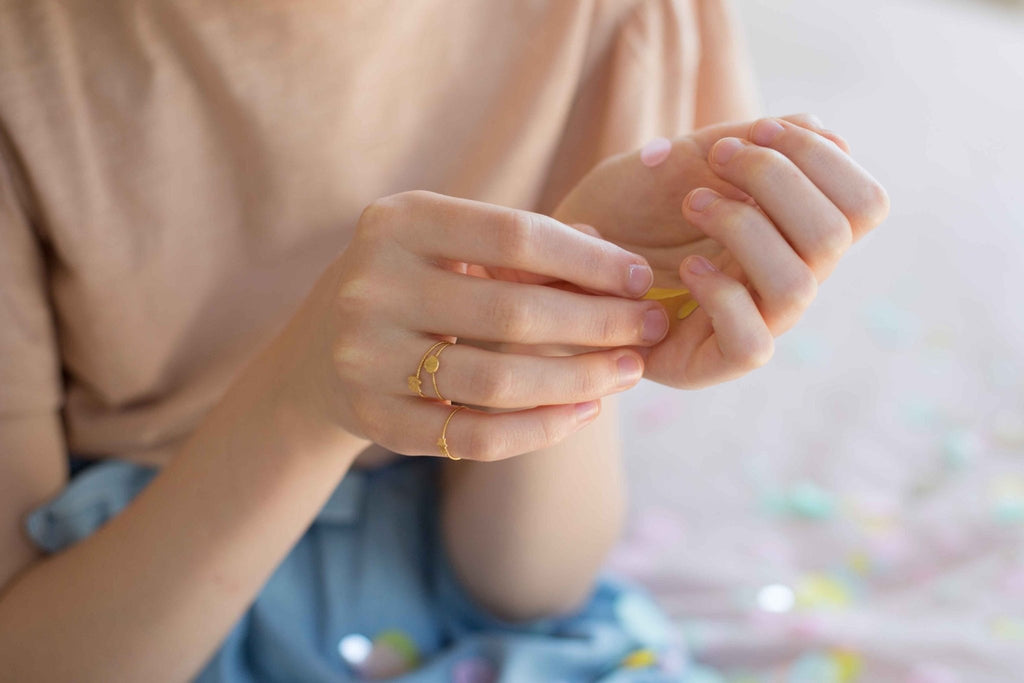 Bague enfant dorée fraise ajustable - adorabili paris