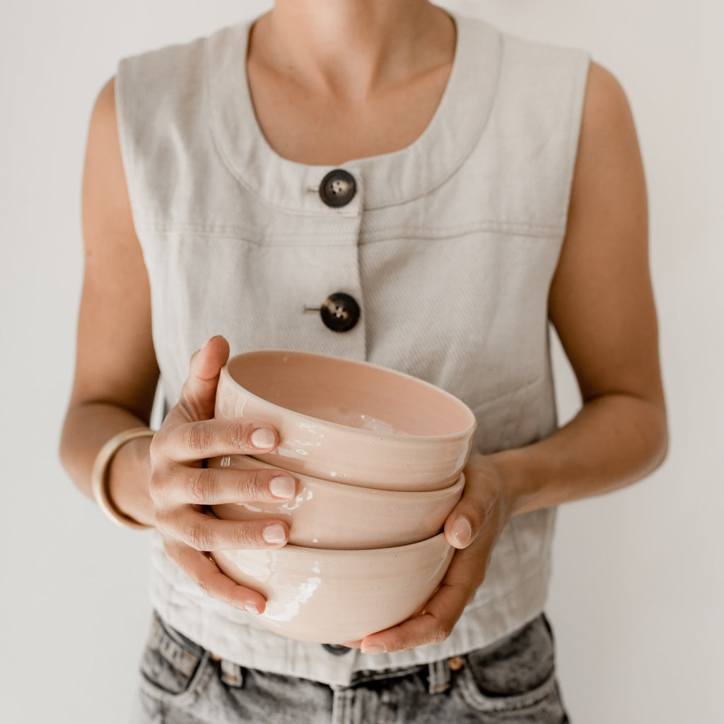 Bol en céramique fait main rose poudré - claycraft