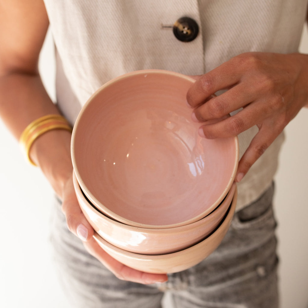 Bol en céramique fait main rose poudré - claycraft