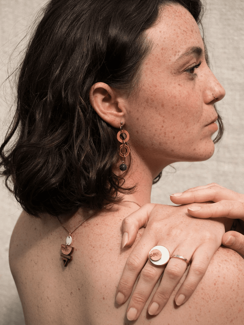 Boucles d'oreilles artisanales bois et pierres naturelles - bewööd
