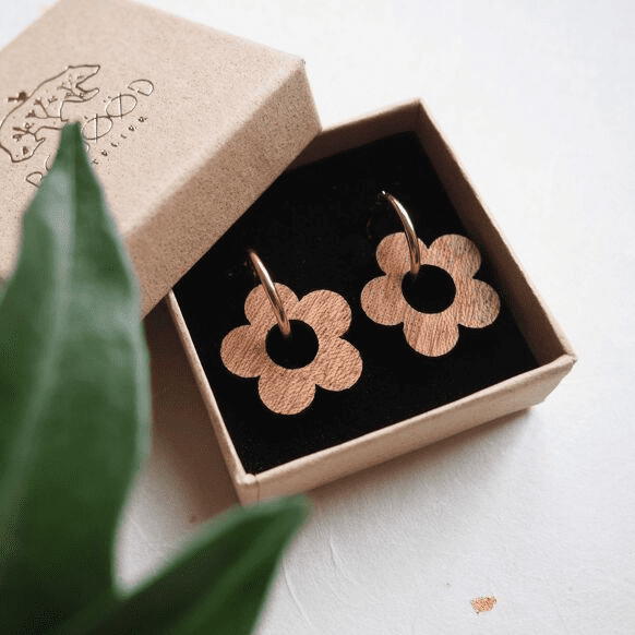 Boucles d'oreilles en bois fait main fleurs