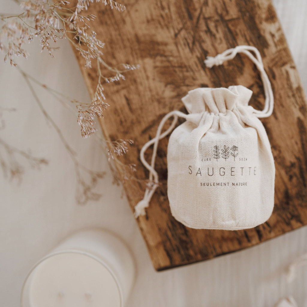 Bougie artisanale parfumée à la cire végétale - Peau de bébé