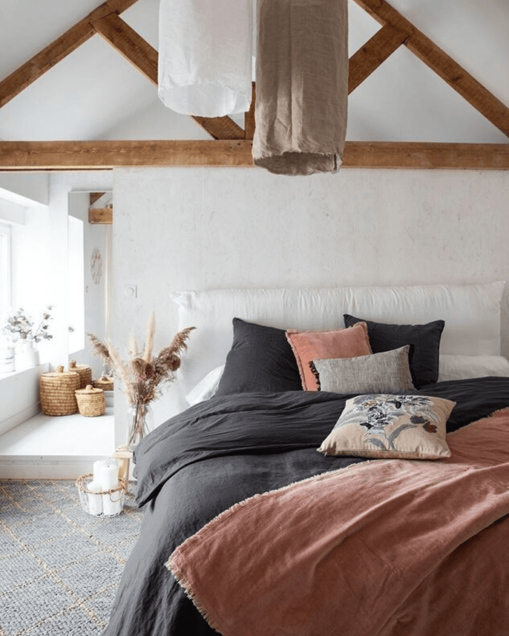 Coussin en coton rose - maison vivaraise