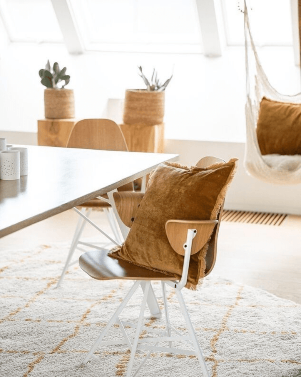 Coussin en velours bronze