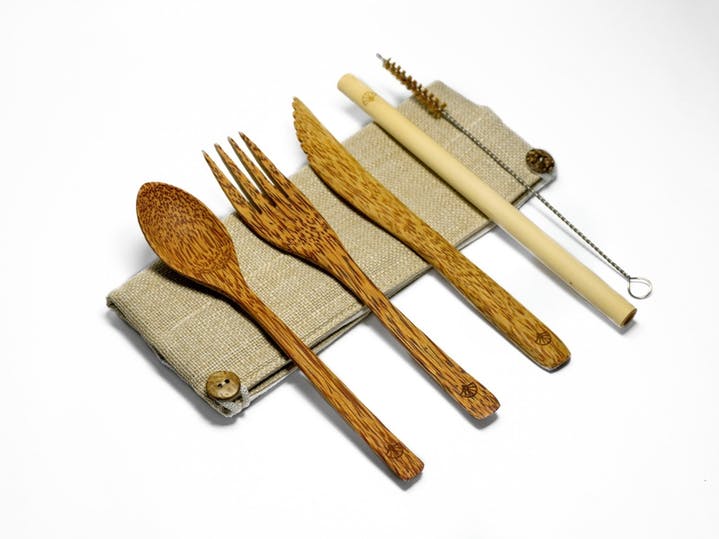 Couverts en cocotier - valiha