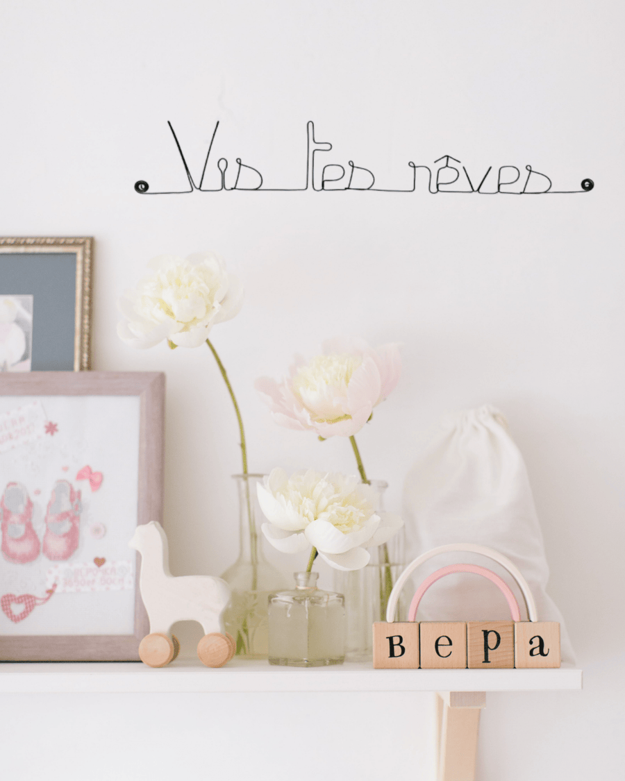 Décoration murale fil de fer "vis tes rêves"
