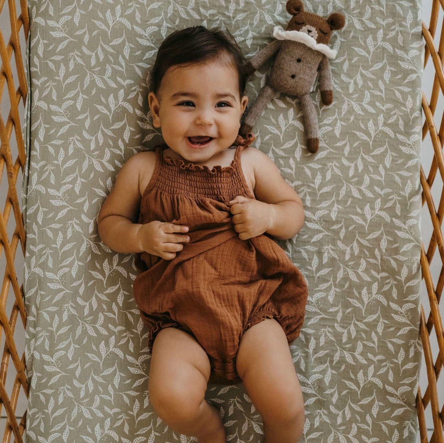 Drap housse lit bébé – Coton doux et respirant – Motif Leaves