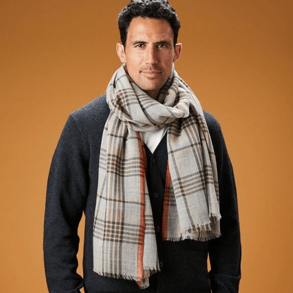 Écharpe homme beige à carreaux en laine seljavallalaug - av08 paris