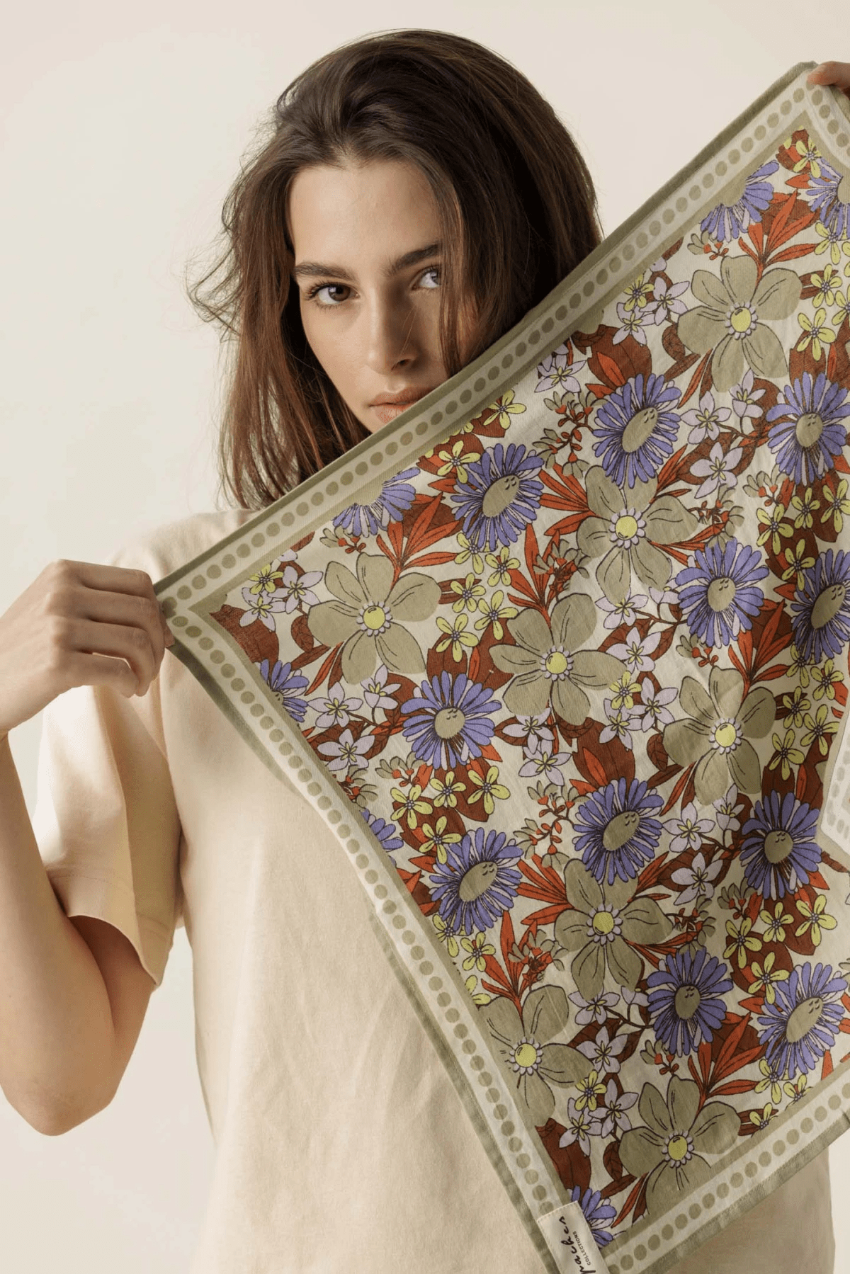 Foulard carré 50x50 en coton Manika Bouquet Macadamia