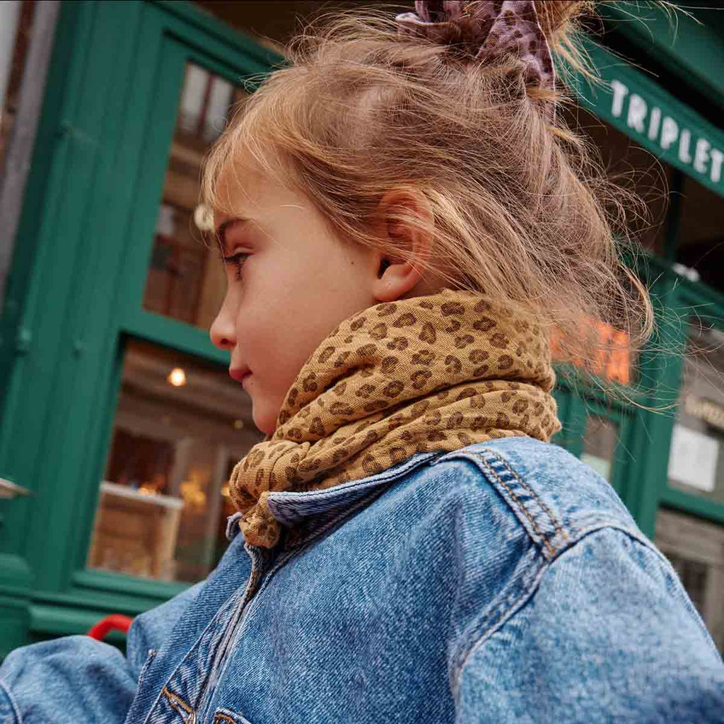 Foulard léopard enfant café - Rose in april