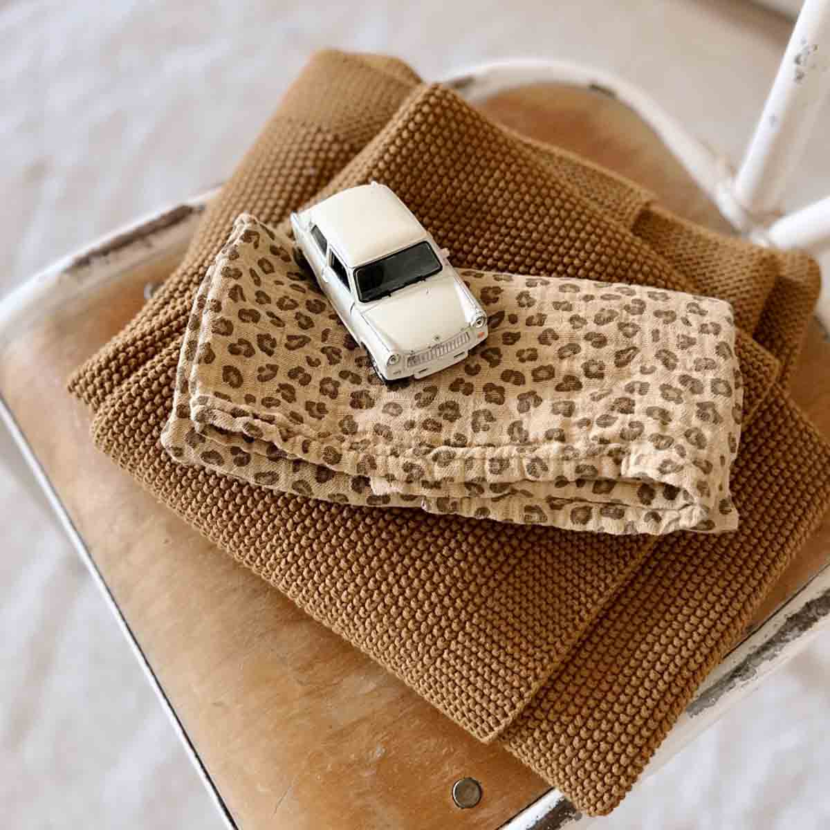 Foulard léopard enfant café - Rose in april - Lili Margaret