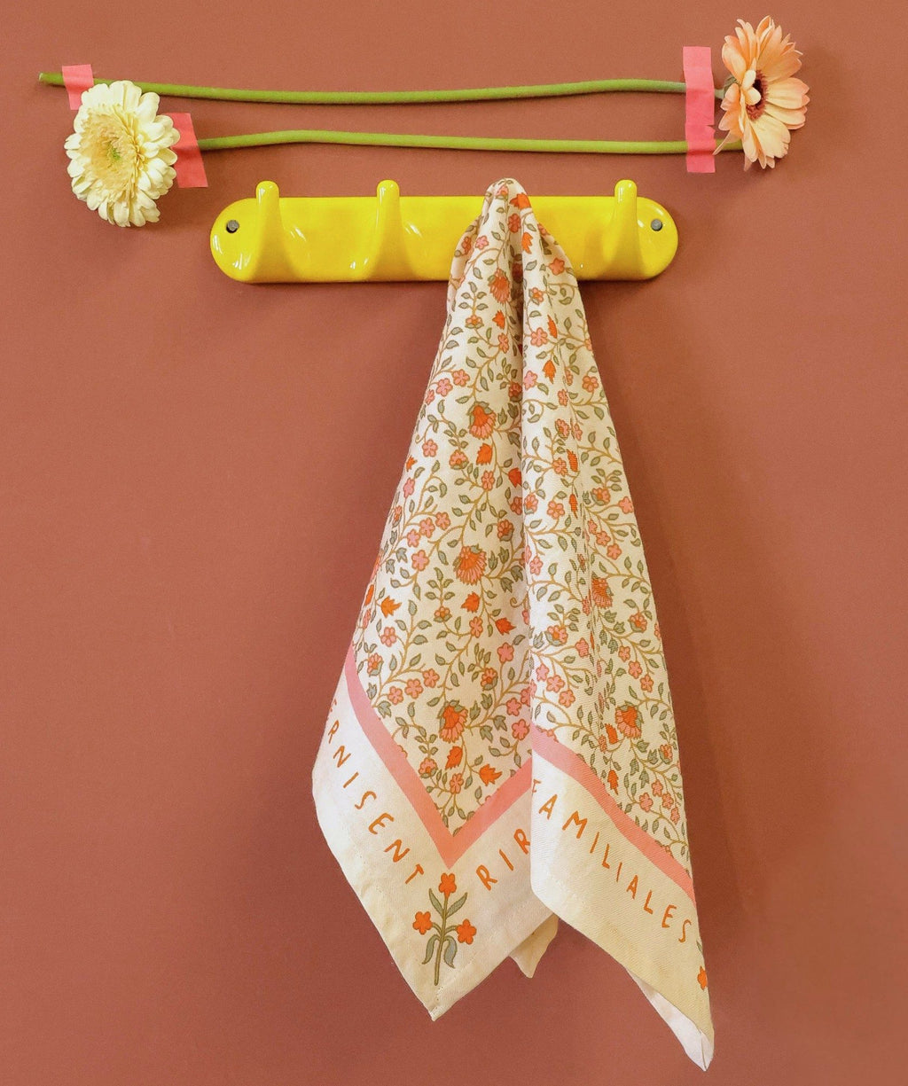 Foulard petit format Rosa Sorbet d’Été en coton imprimé - vue 3