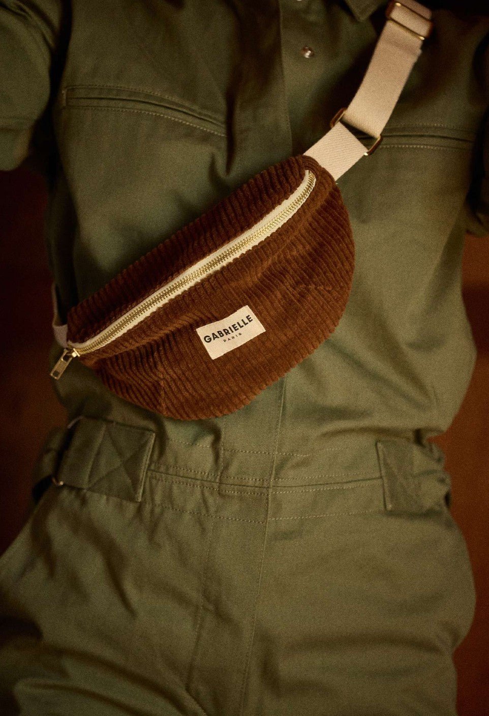 Petit sac banane femme en velours camel - Gabrielle Paris - vue 1
