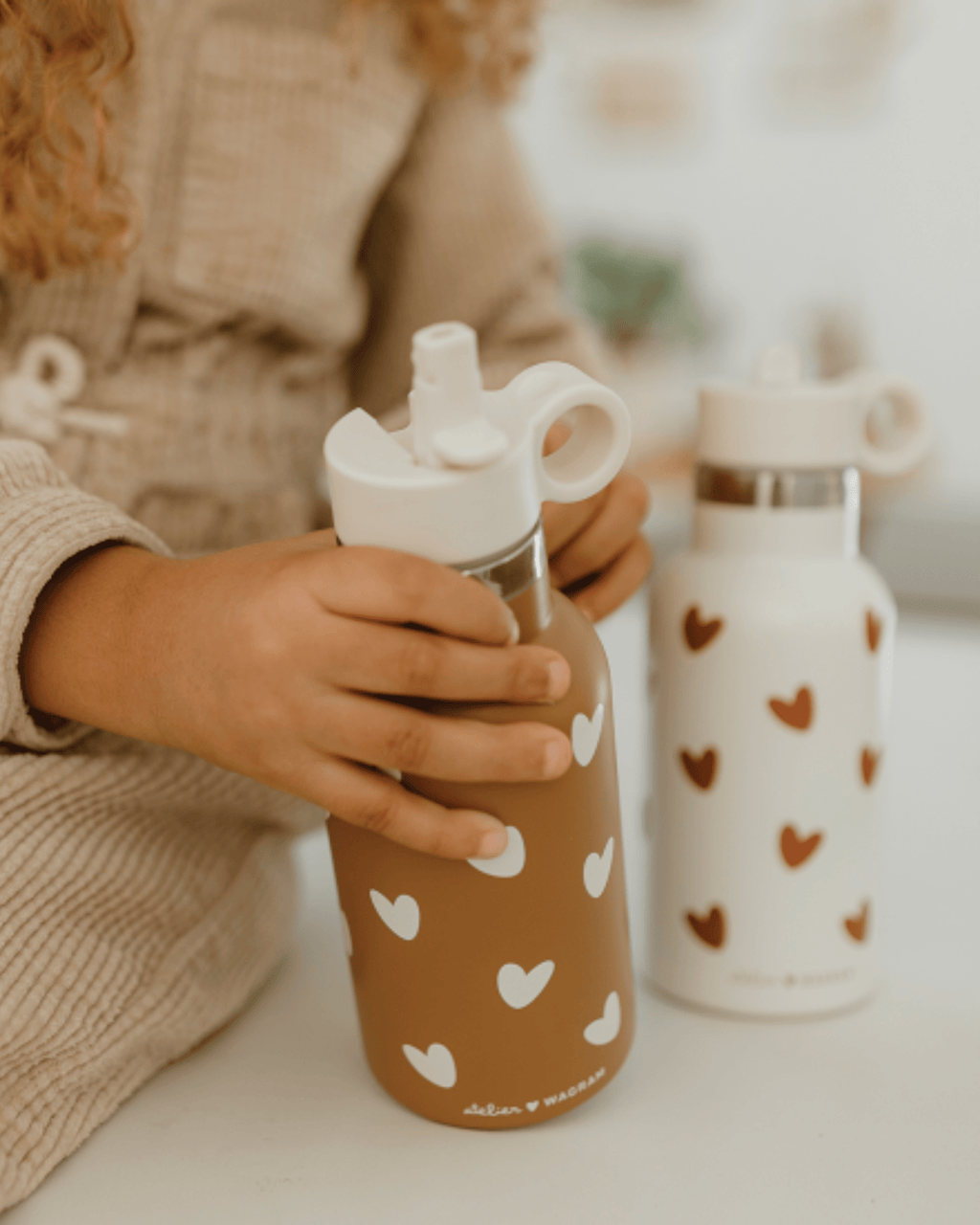 Gourde isotherme enfant en acier inoxydable – couleur caramel | atelier wagram