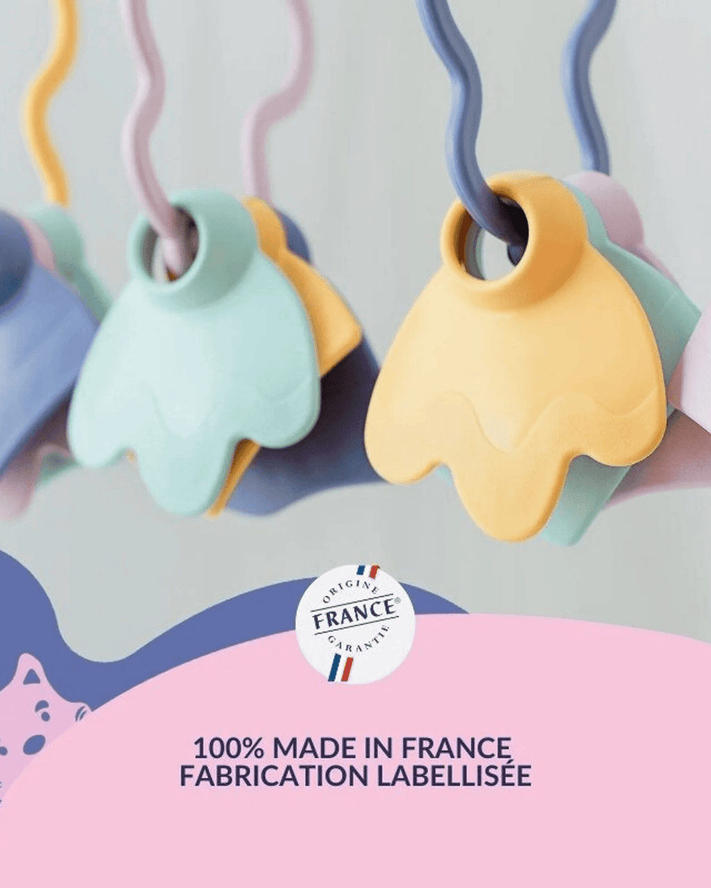 Hochet d'éveil pour bébé - le jouet simple.