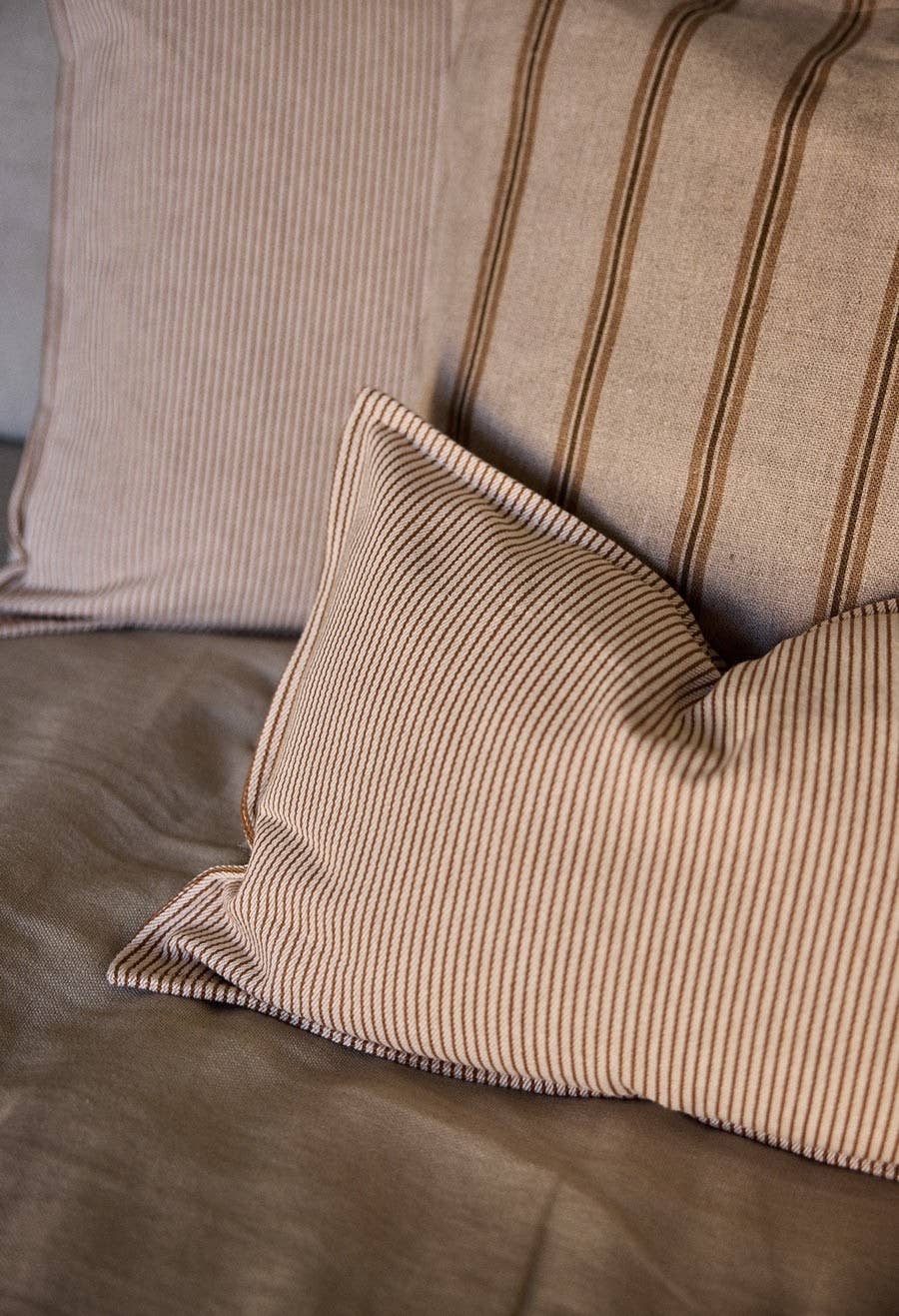 Housse de coussin 30X50 cm Rayures Argile - Gabrielle Paris