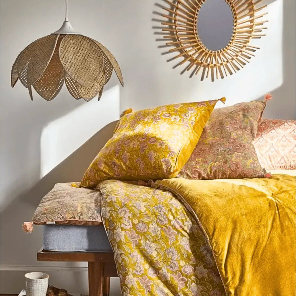Housse de coussin fleuri bohème namaste bohemian safran - bonheur du jour