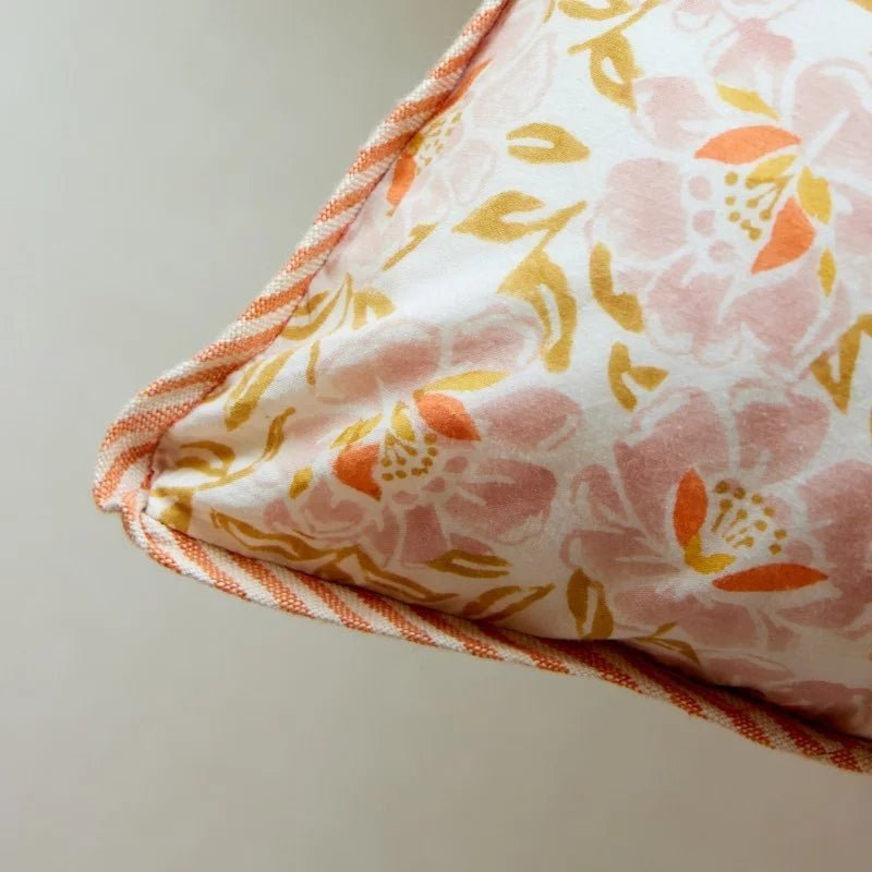Housse de coussin fleuri petunia pink - bonheur du jour