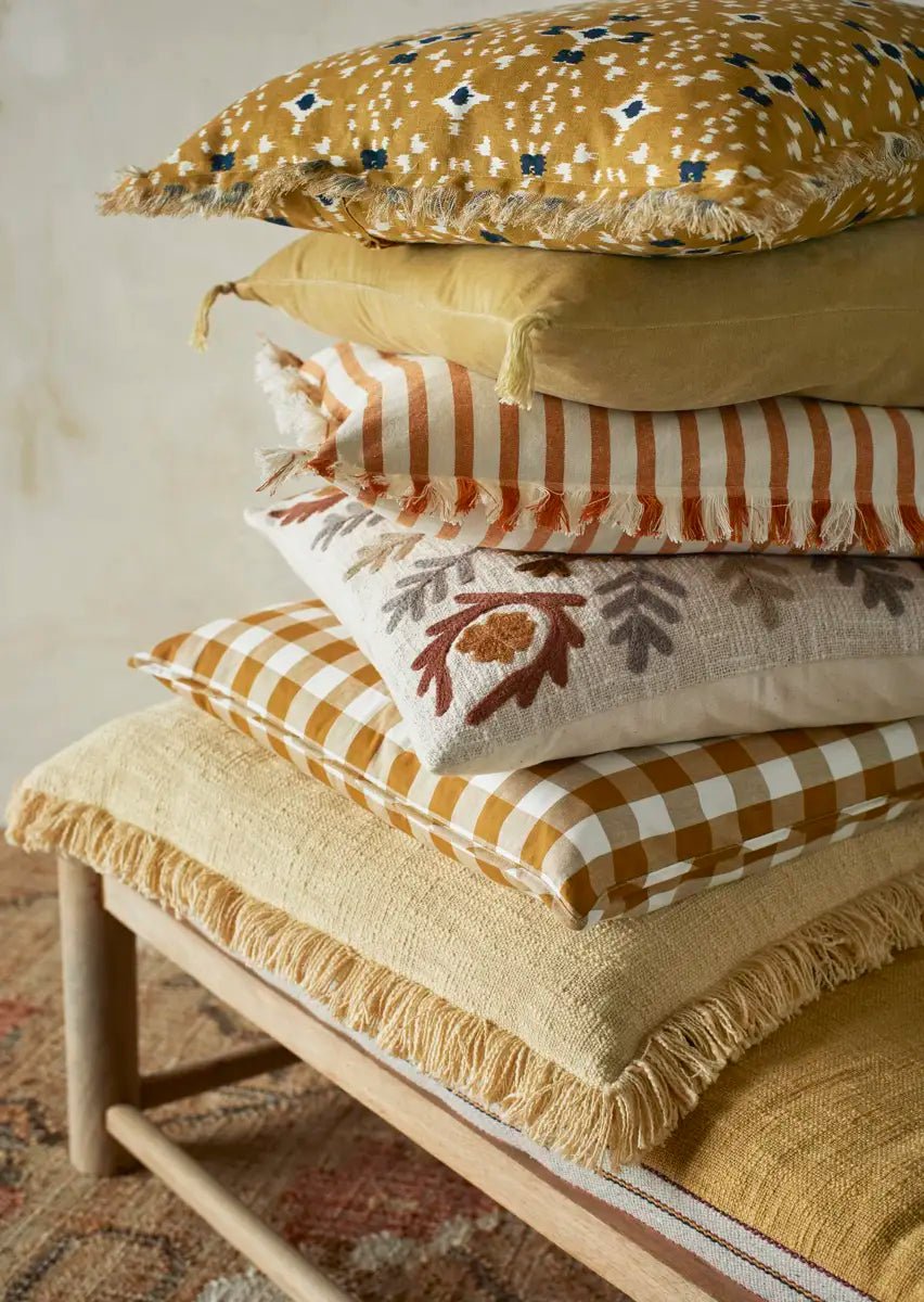 Housse de coussin rayée avec franges en coton - Madam Stoltz