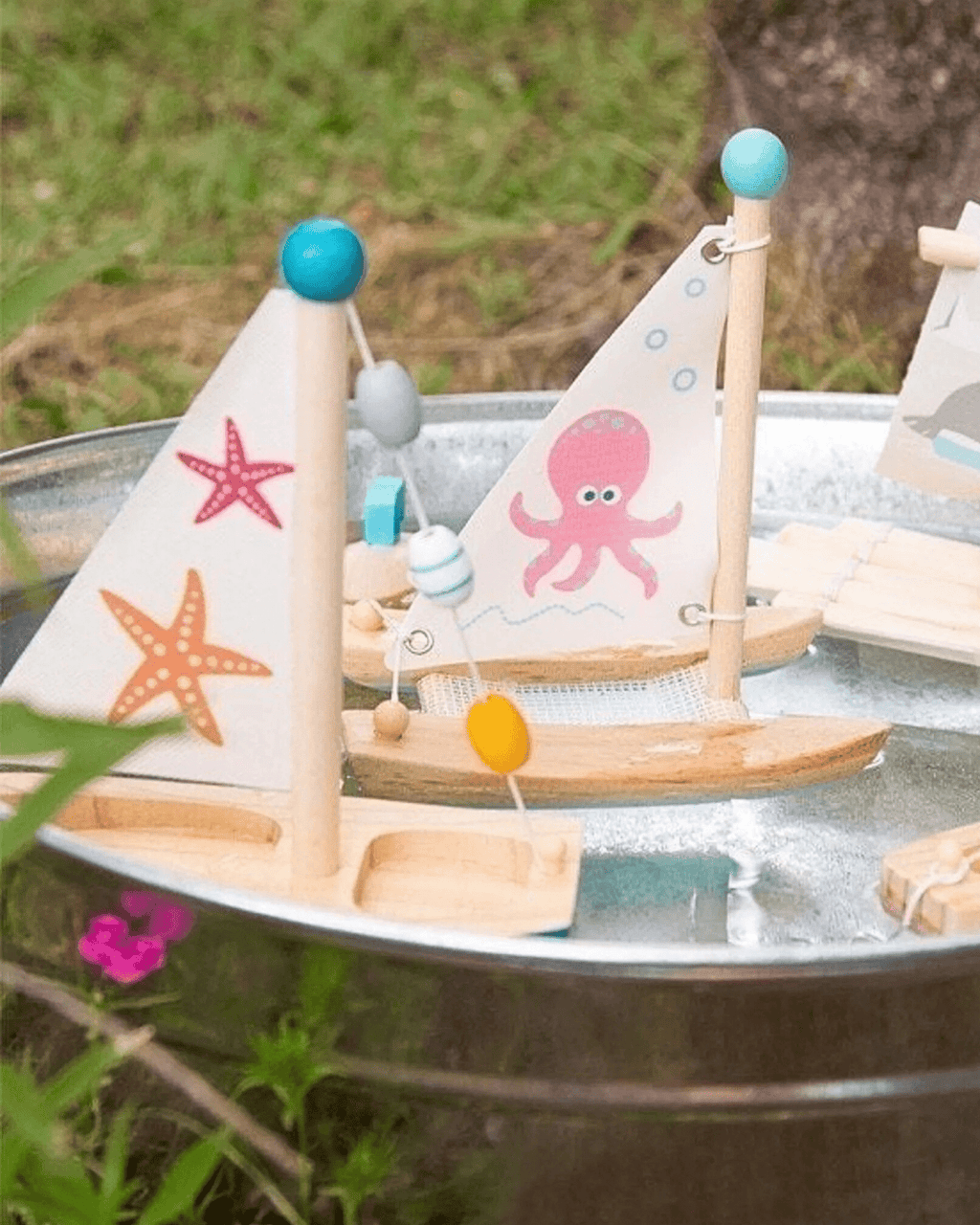 Jouet en bois pour le bain – voilier et étoile de mer | small foot