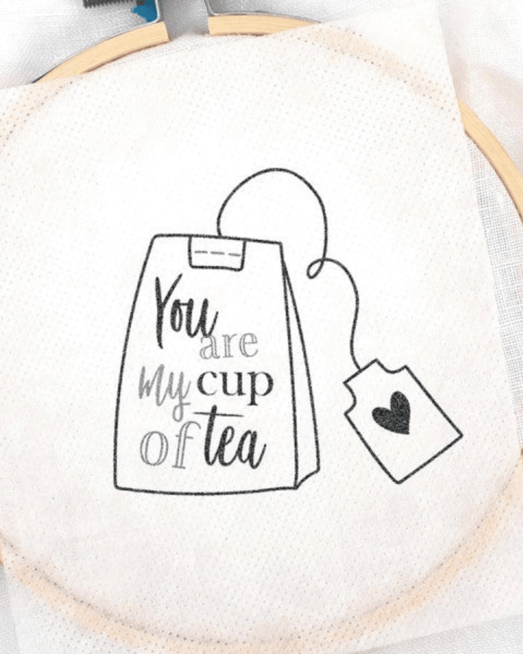 Kit broderie vêtement self love – Graine créative