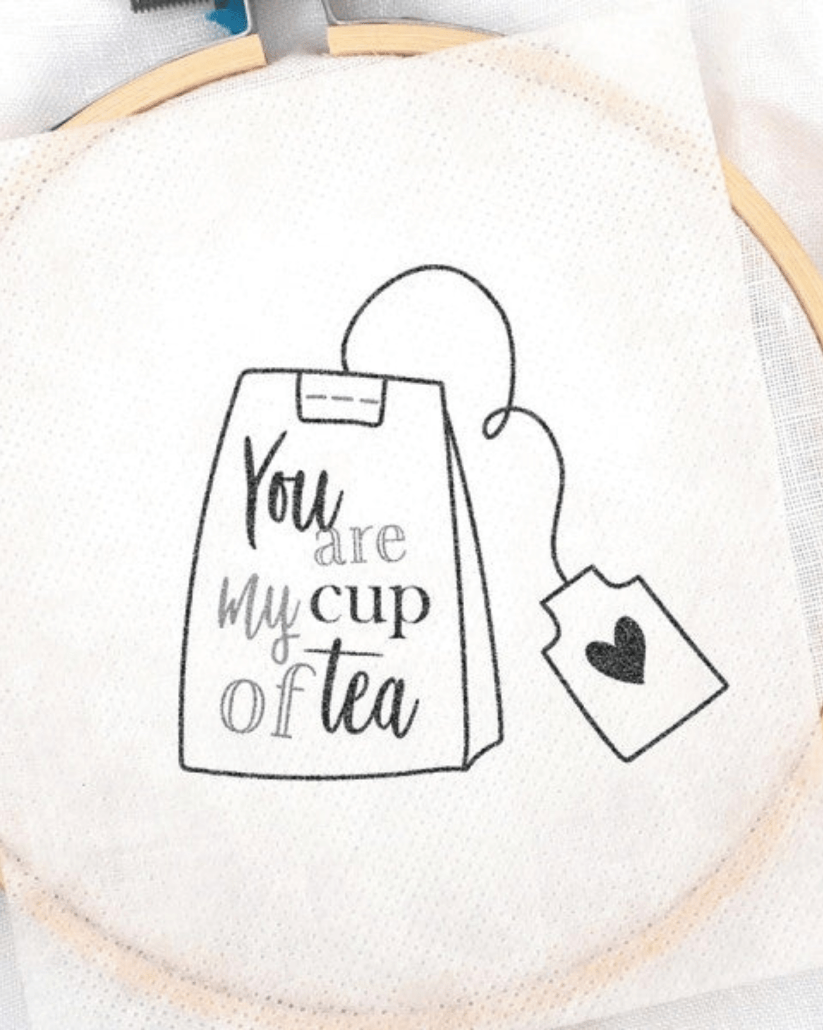 Kit broderie vêtement self love – Graine créative - Lili Margaret