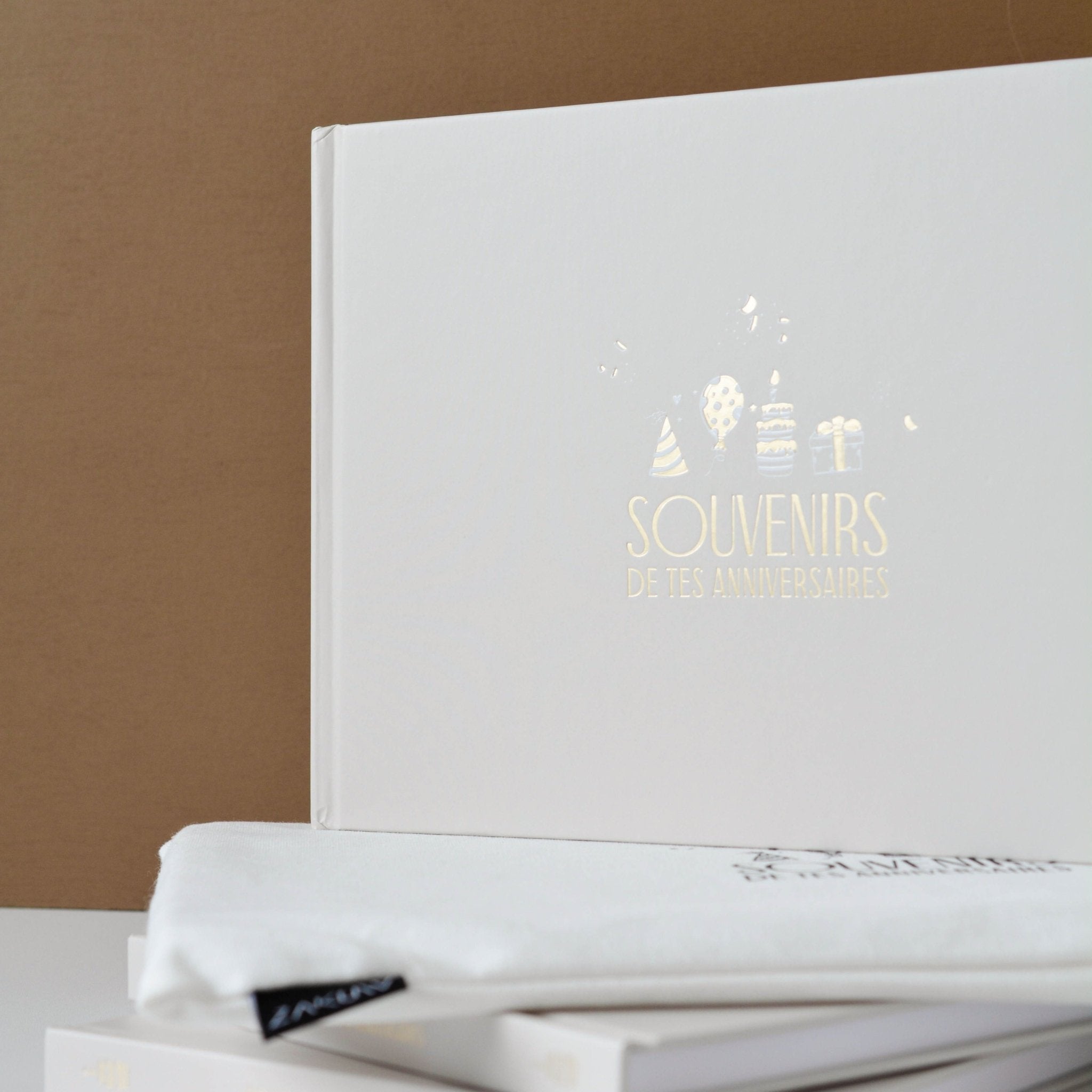 LIVRE &quot;SOUVENIRS D&