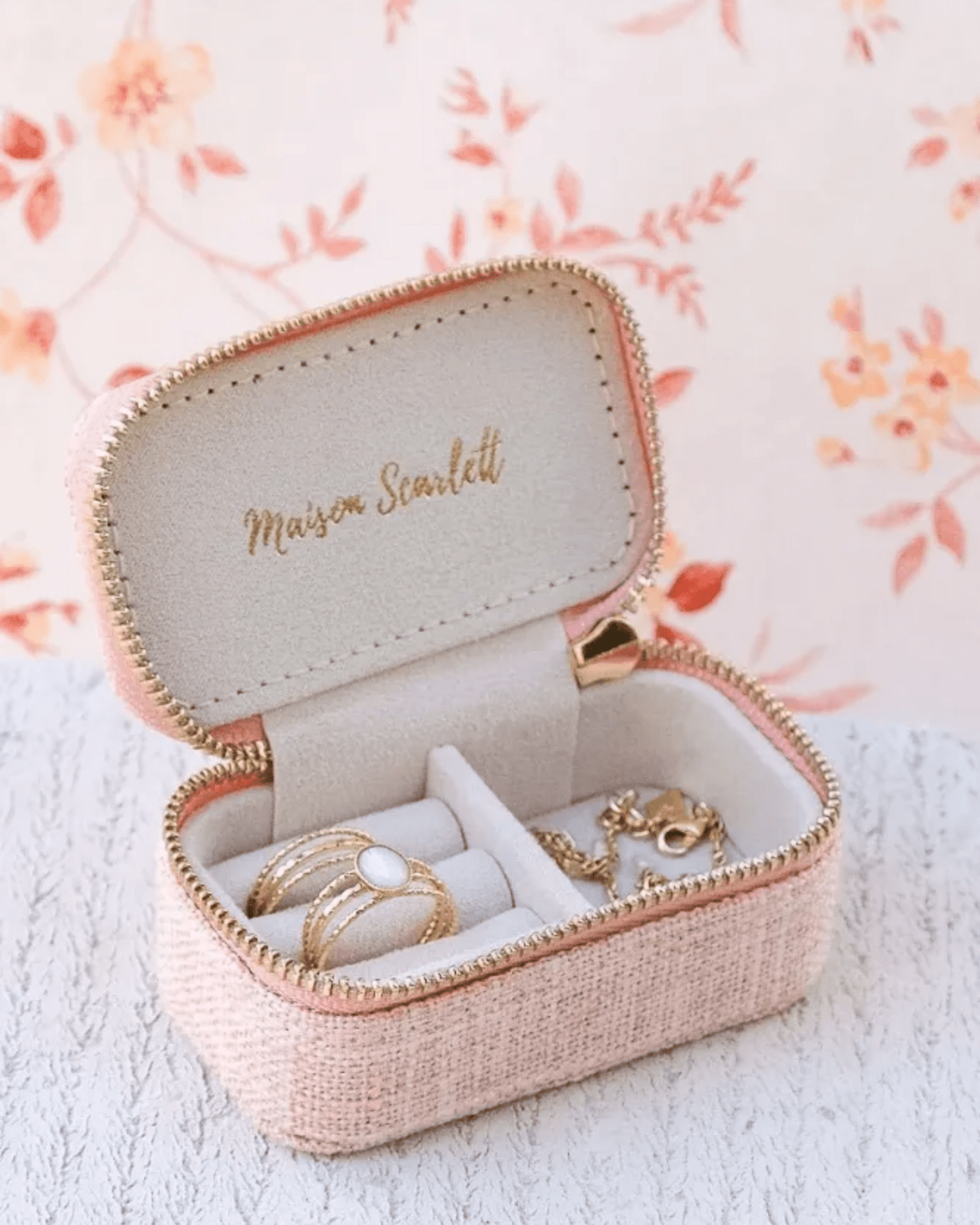 Mini boîte à bijoux de voyage en lin rose – Marie par Maison Scarlett - Lili Margaret