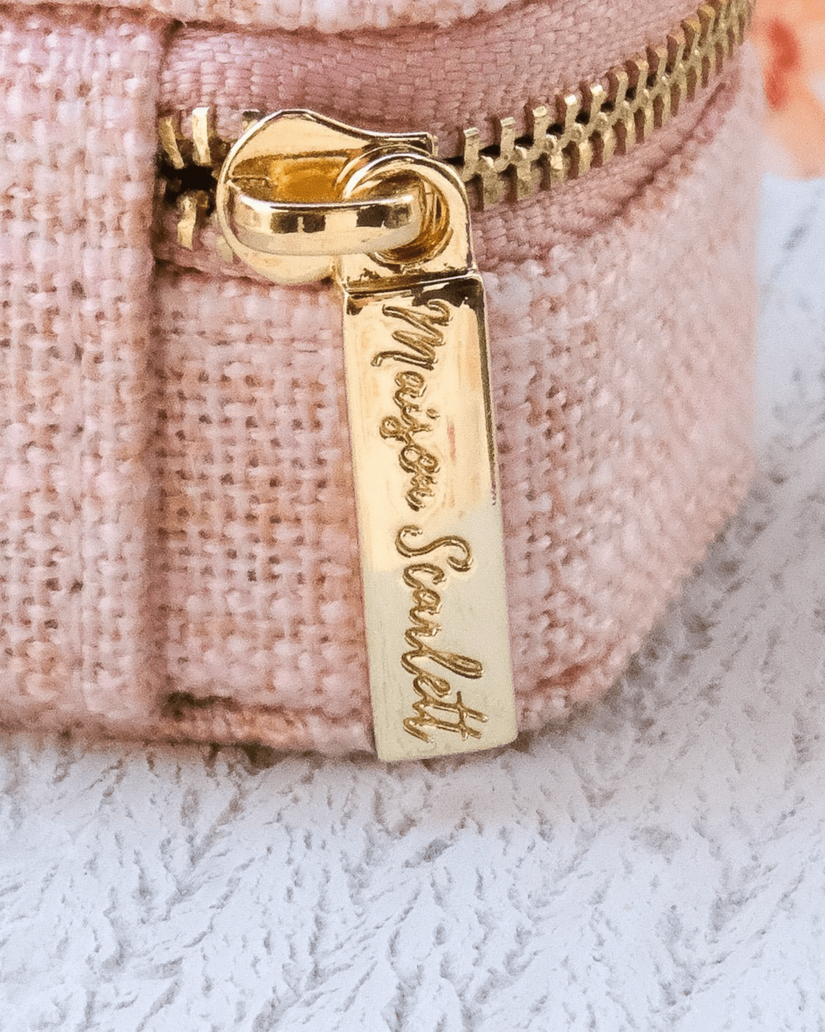 Mini boîte à bijoux de voyage en lin rose – Marie par Maison Scarlett - Lili Margaret