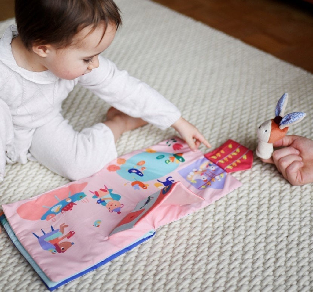 Livre d'éveil en tissu gabin lapin - ebulobo
