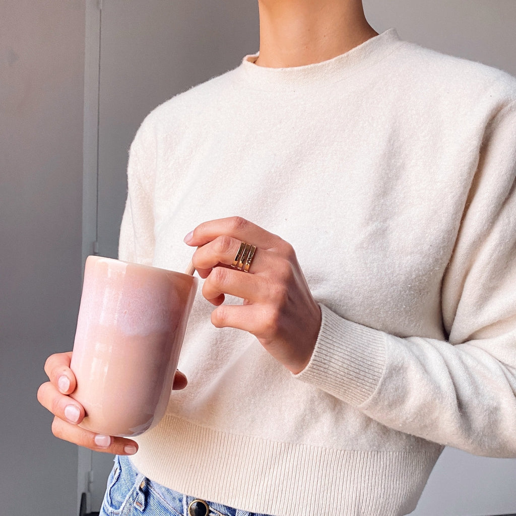 Mug en céramique rose poudré fait main - claycraft